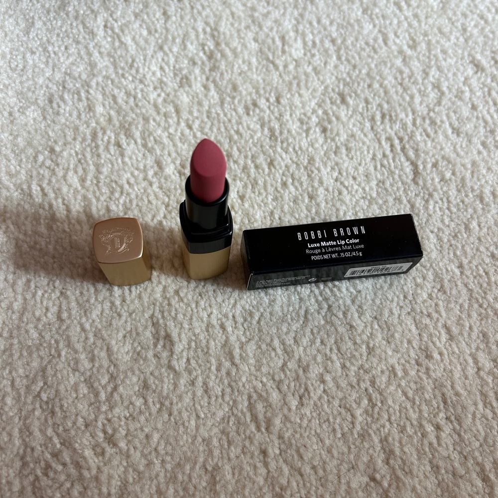 Bobbi Brown Luxe Matte Lipstick - Bitten Peach